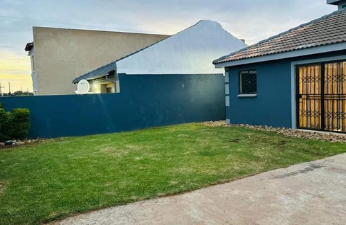 Greater Johannesburg Metropolitan Area Apartment | Beautiful private apartment in downtown, modern style