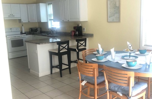 Kingston House | Beautiful property near URI, Beaches and Newport!