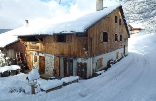 Araches-la-Frasse Ski Chalet | Beautiful renovated chalet near ski resort France
