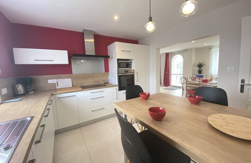 Plouescat House | Beautiful Renovated House with Beach Access Just 100 Meters AwaynRated 3*