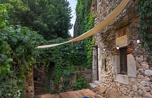 Vilanant Cottage | Beautiful restored 16th century rural house