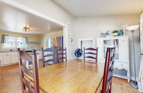 Wiscasset House | Beautiful Retreat | Home Office | Walk 5 MInutes to Main Street