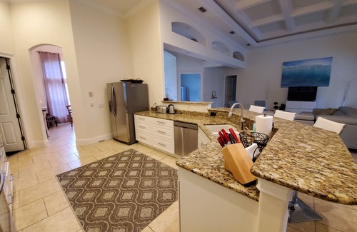 Palm Harbor House | Beautiful Saltwater Canal House