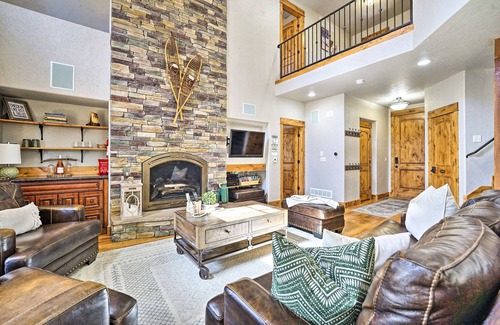 Red Feather Lakes House | Beautiful Secluded Lake Front Home in Fox Acres!