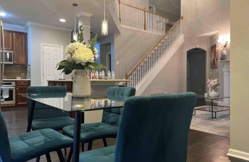 Cliftondale House | Beautiful Spacious ATLnHome Family Friendly