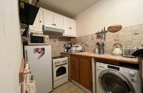 Esparron-de-Verdon Apartment | Beautiful studio terrace with Esparron lake view 4 people