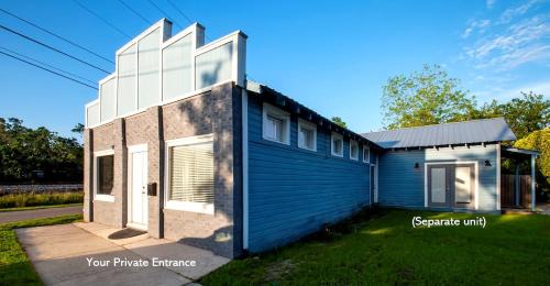 Gulfport Apartment | Beautiful studio close to the beach!