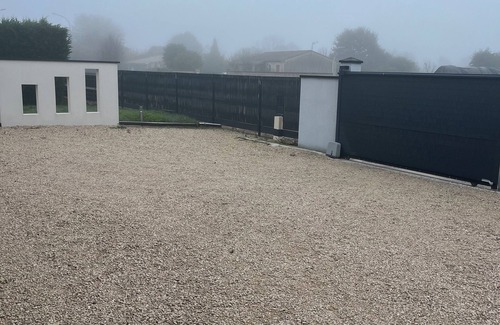 Bressols Apartment | Beautiful studio