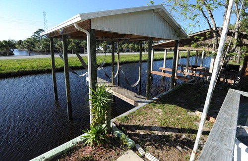 Suwannee House | Beautiful Sunsets-Upstairs Unit.Enjoy The Natural Beauty Of Old Florida