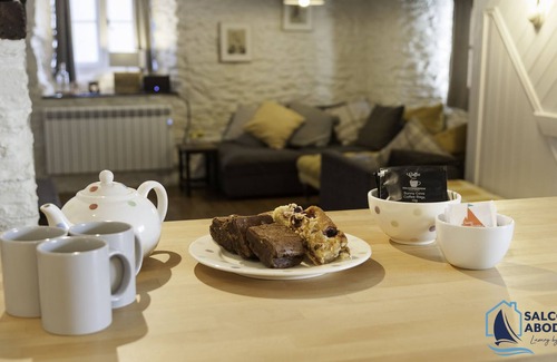 Malborough Cottage | Beautiful Thatched Devon Cottage - close to Salcombe & Hope Cove