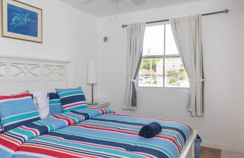 Weston Villa | Beautiful Three Bedroom Property