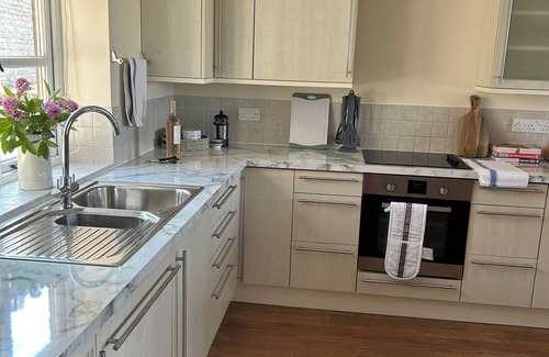 Baltonsborough House | Beautiful Three Bedroom Barn Conversion With Magnificent Views