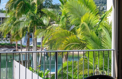 Noosa Heads Apartment | Beautiful unit on the canal at Noosa Sound. Unit 8