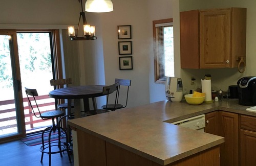 Green Mountain Falls House | Beautiful Property Nestled In Historic Green Mountain Falls - GMF Lic # 28