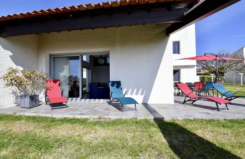 Vaux-sur-Mer Villa | Beautiful villa 3*- full sea view- Pontaillac - 10 people