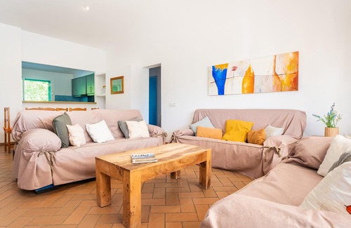 Sant Tomas Villa | Beautiful “Villa Adriana “ Close to the Beach with Pool, Wi-Fi, Garden & Terrace