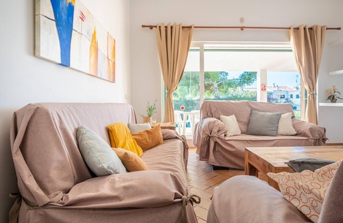 Sant Tomas Villa | Beautiful “Villa Adriana “ Close to the Beach with Pool, Wi-Fi, Garden & Terrace
