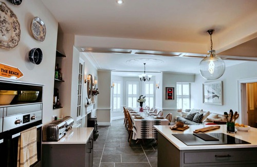 Kingsand House | Beautiful villa for 12 people with WIFI, TV and pets allowed