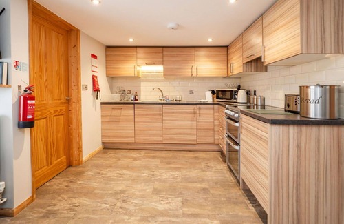 Surlingham House | Beautiful villa for 4 people with WIFI and parking