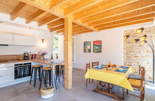 Primelin House | Beautiful villa for 6 people with WIFI, TV, terrace and pets allowed