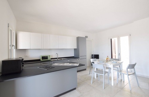 Baia Sant'Anna Villa | Beautiful villa for 7 people with WIFI, A/C, TV and patio