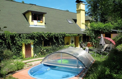 Holubovska Basta Villa | Beautiful villa for 6 guests with WIFI, A/C, private pool, TV and patio