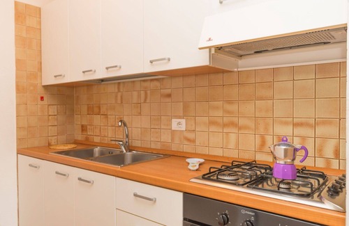 Sant'Elmo House | Beautiful villa for 6 guests with A/C, TV, terrace and pets allowed