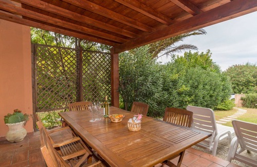 Sant'Elmo House | Beautiful villa for 6 guests with A/C, TV, terrace and pets allowed
