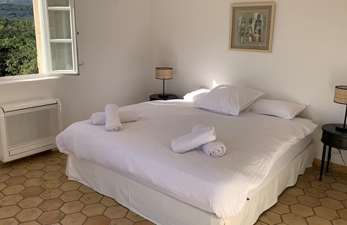 Mons House | Beautiful villa in tranquil and calm setting with stunning views