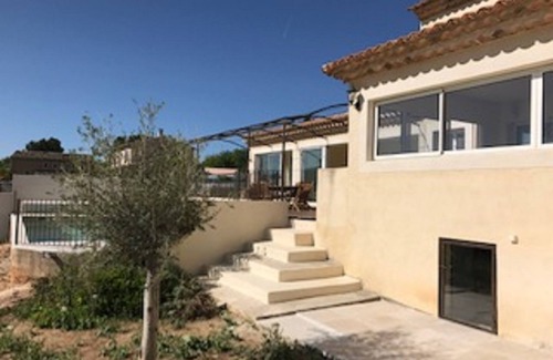 Gargas Villa | Beautiful villa pool view 180 Luberon +2 houses & garden near Roussillon 300m2