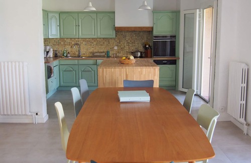 Saint-Aygulf House | Beautiful villa with sea view, private heated pool, sleeps 12 max. 4 stars,