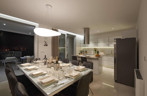 Trogir Villa | Beautiful villa with sea view 2 minutes from the centre of Trogir- Villa Trogir