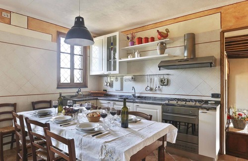 Villabuona Villa | Beautiful villa with WIFI, private pool, TV, veranda and panoramic view, close to Lucca
