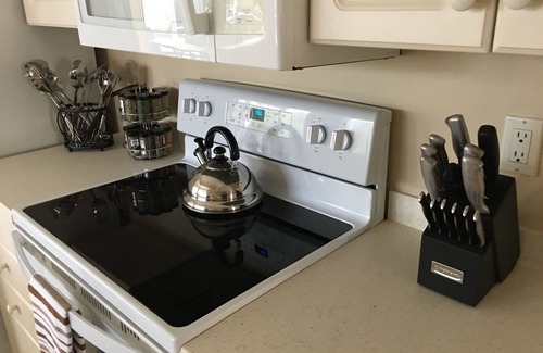Marco Island House | Beautiful Water View, 9-min Bike to Beach, 7min Walk to Fun Park, Backyard Beach