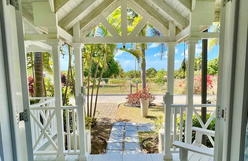 Porters Villa | Beautiful West Coast villa, shared pool, Inc Fairmont Beachclub access for four.