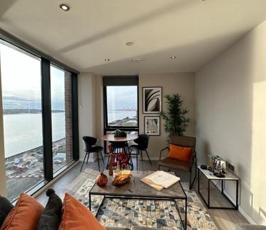 Vauxhall House | Beautifull and Cosy family room with Merseyside view near Liverpool city center