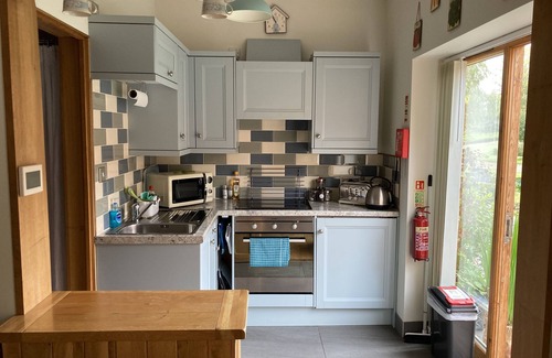 Irstead Cottage | Beautifully appointed garden cottage with hot tub