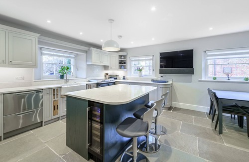 Ravenstone Cottage | Beautifully cosy 3 bedroom cottage within private grounds