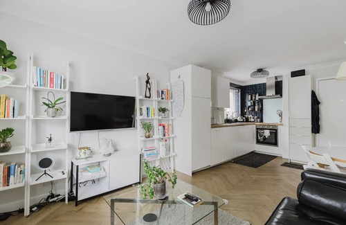 Parsons Green and Walham Apartment | Beautifully Designed 1BD Flat, Fulham Broadway