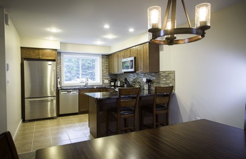 Lincoln Condo | Beautifully renovated condo at Loon Mountain - fully air conditioned!