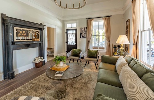 Templeton House | Beautifully Restored and Updated Historic Home in Quaint Downtown Templeton.