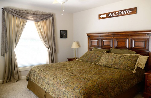 Eucha House | BEAUTIFULLY SECLUDED MULTI-LEVEL WATERFRONT HOME on South Grand Lake