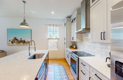 East Hill House | Beautifully updated cottage with chic interior & prime location near downtown