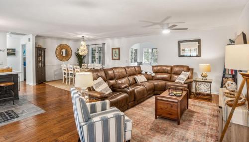Saint Helena Island House | Beautifully Updated, Dog Friendly 4-Bed, 4-Bath Home near Beach