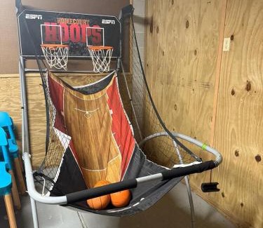 Saint Helena Island House | Beautifully Updated, Dog Friendly 4-Bed, 4-Bath Home near Beach