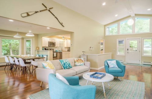 North Lake George House | Beauty and Seclusion on Lake George Awaits You!