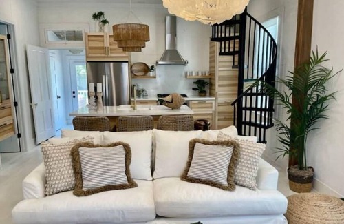 Galveston Cottage | Beauty and the Beach