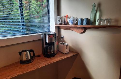 Port Alberni Bed & Breakfast | Beaver Hut Bed And Breakfast