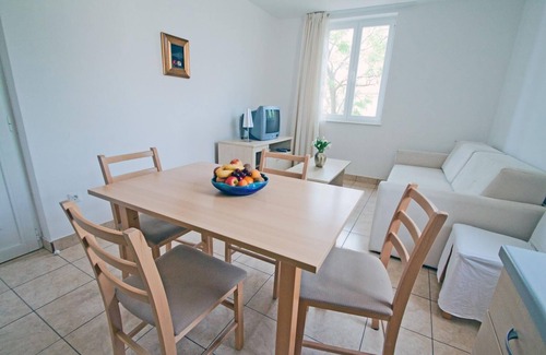 Vinjerac Apartment | Bech Apartment - 4 Persons