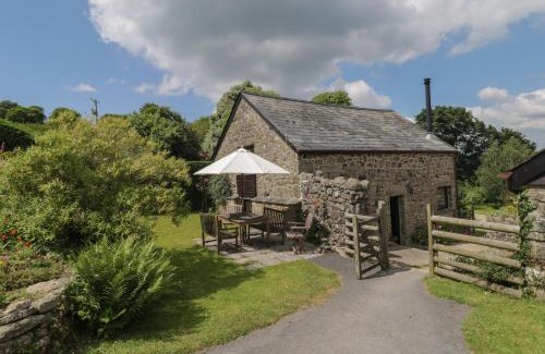 Newton Abbot House | Beckaford Cottage